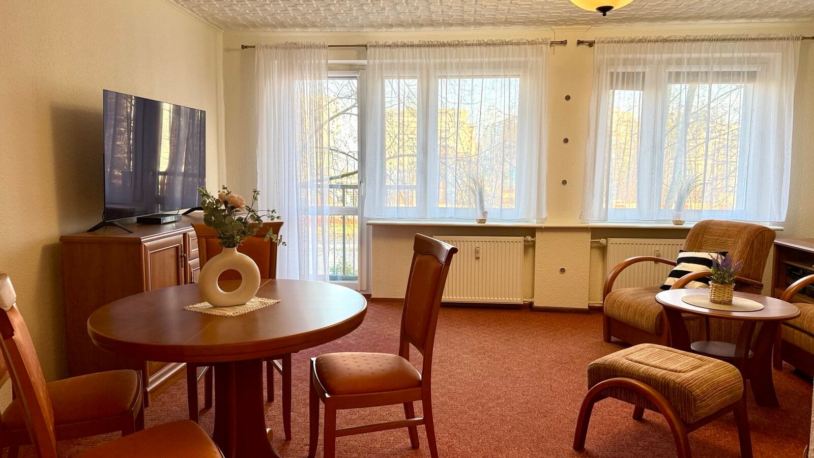 Kosmonautów 21d (1)