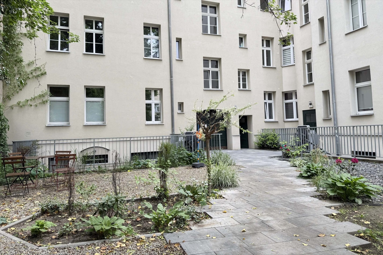 Urokliwe mieszkanie w zrewitalizowanej kamienicy na Jeżycach — zdjęcie 12 Urokliwe mieszkanie w zrewitalizowanej kamienicy na Jeżycach — zdjęcie 12